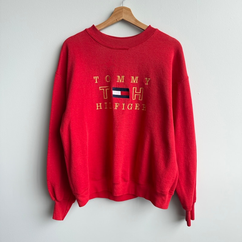 Vintage Tommy Hilfiger Embroidered Logo Sweatshirt Red