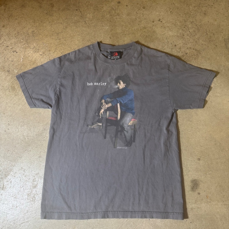 Vintage 00’s Bob Marley Tee