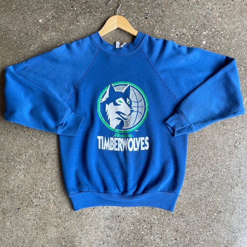 Vintage Minnesota Timberwolves Sweatshirt Blue