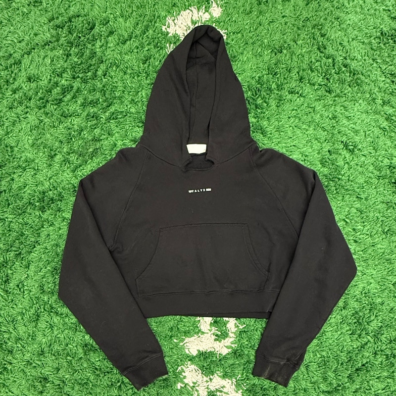 1017 ALYX 9SM Logo Print Cropped Hoodie Black