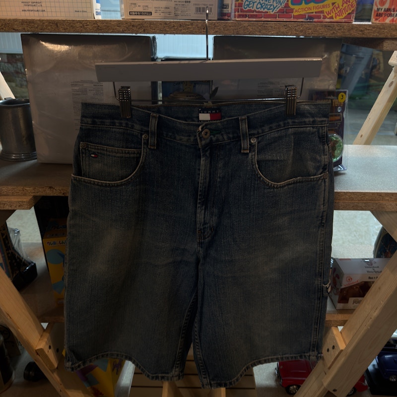 2000’s Tommy Hilfiger Denim Jorts