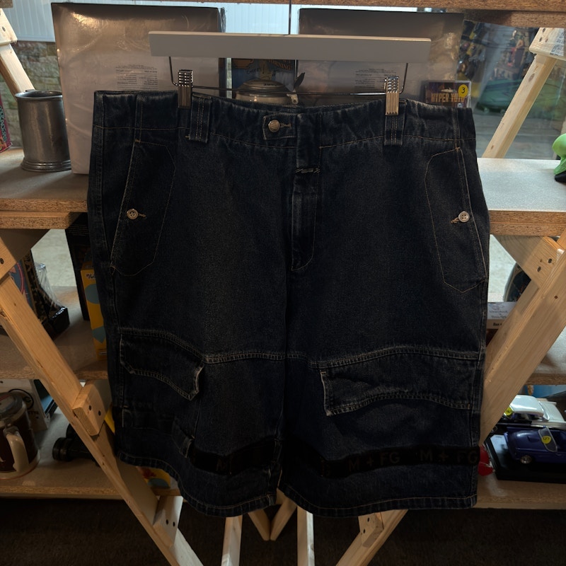 Marithe + Francois Girbaud 2000’s Denim Cargo Shorts Dark Blue