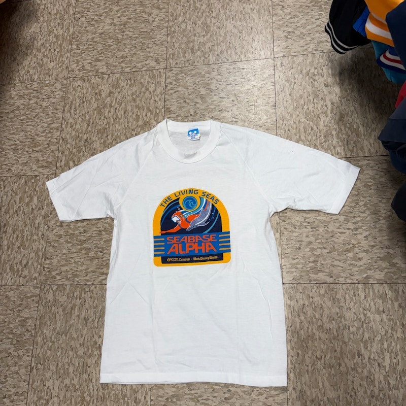 Disney Seabase Alpha Epcot Center T-Shirt vintage 80s