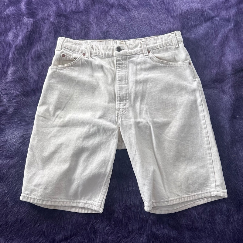 Levi's 550 Relaxed Fit Shorts White