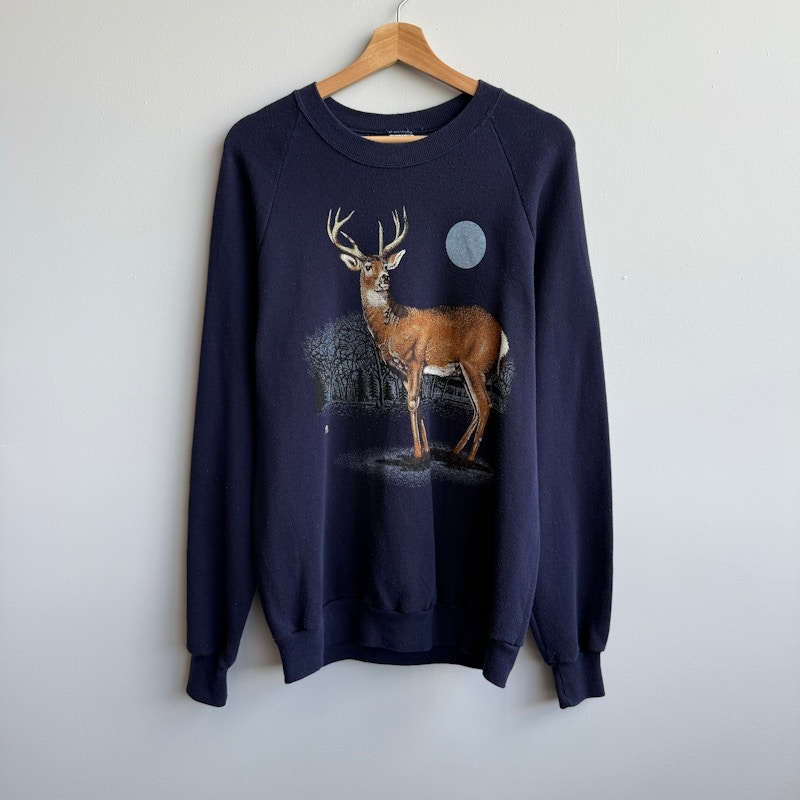 Vintage Deer Graphic Sweatshirt Navy