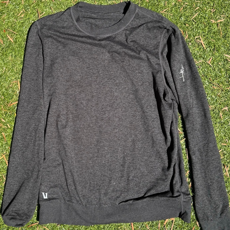 Vuori Performance Long Sleeve Crew Charcoal Heather