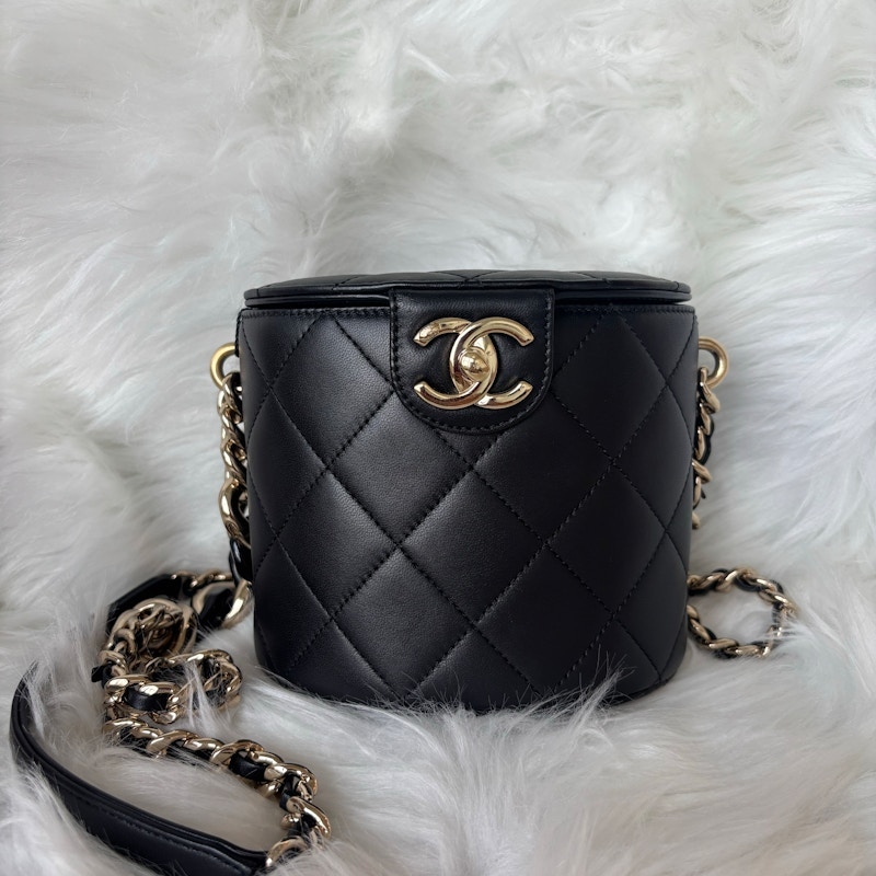 Chanel Vanity Case Black