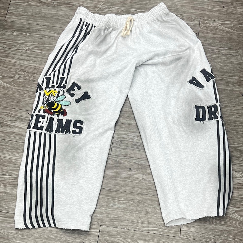 Vale Forever Valley vs Dreams Sweatpants Grey