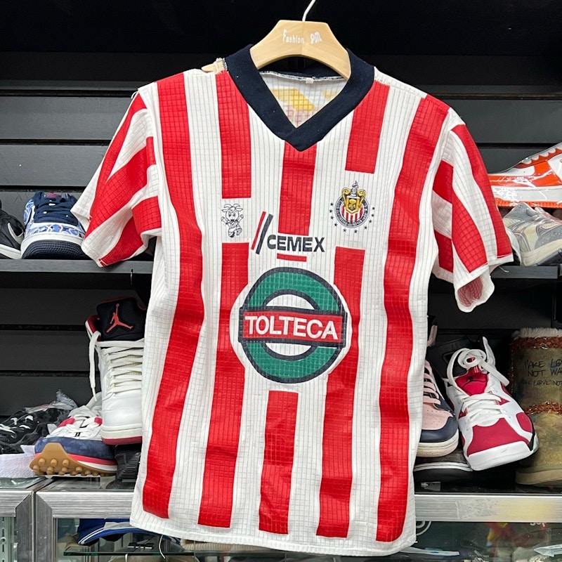 Chivas de Guadalajara 2000-2001 Home Jersey