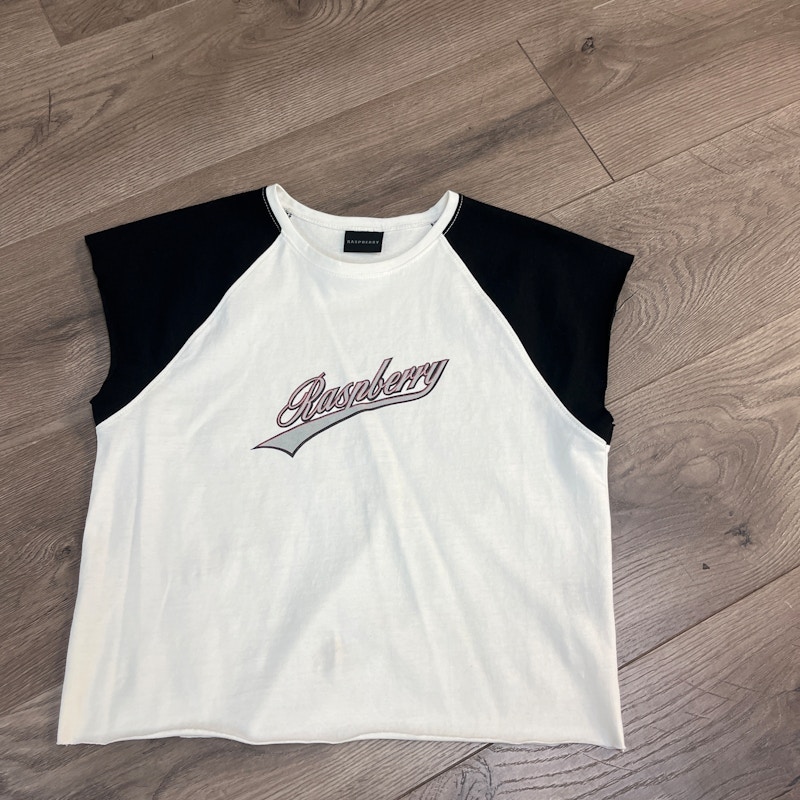 Raspberry Hills Baseball Tee White Black