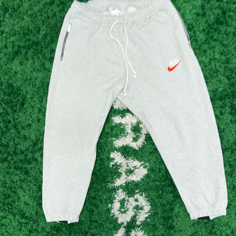 Nike Sweatpants Grey