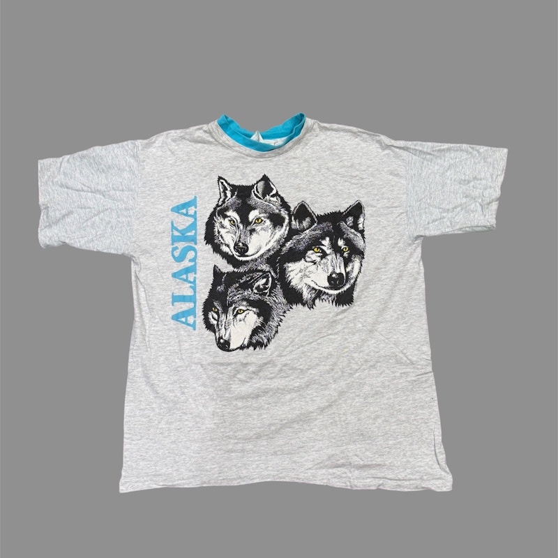 Vintage Alaska Wolf T-Shirt Grey