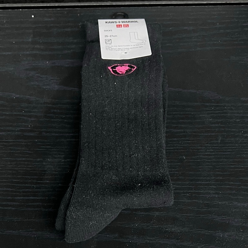 Kaws + Warhol Uniqlo Kiss Socks Black