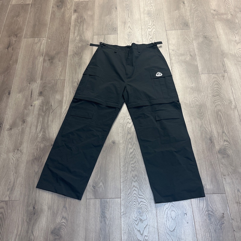 GV Gallery Raspberry Hills Convertible Cargo Pants Black