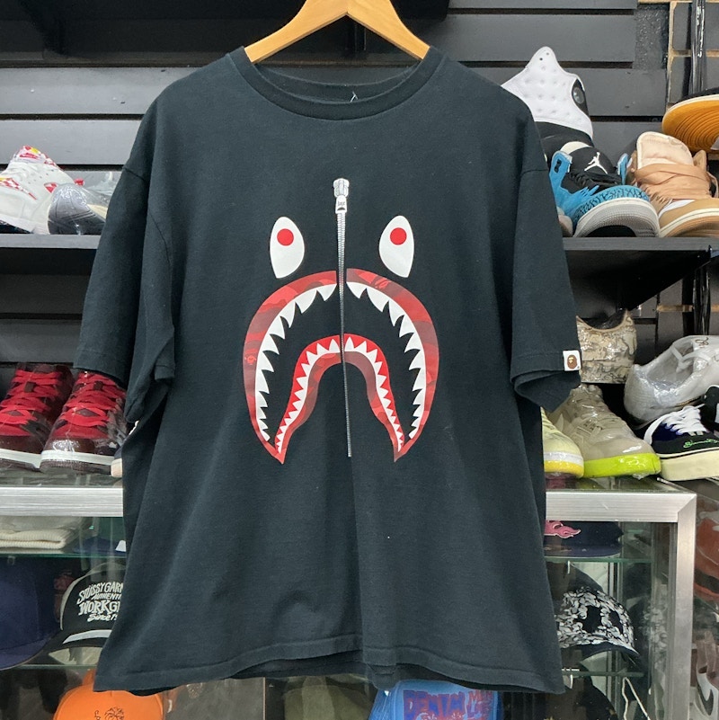 A Bathing Ape Color Camo Shark Tee Black/Red