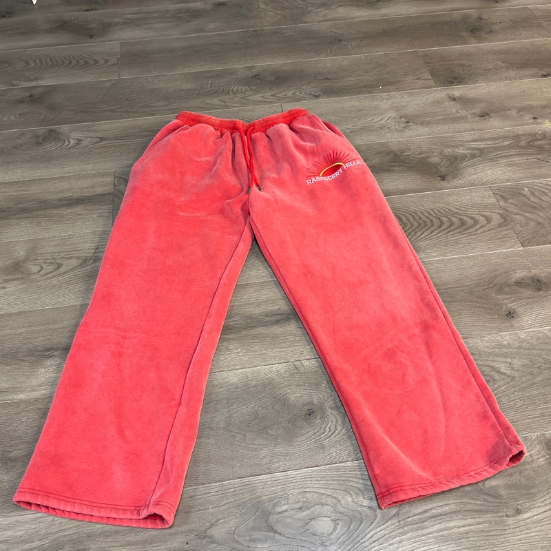 Raspberry Hills Sweatpants Red