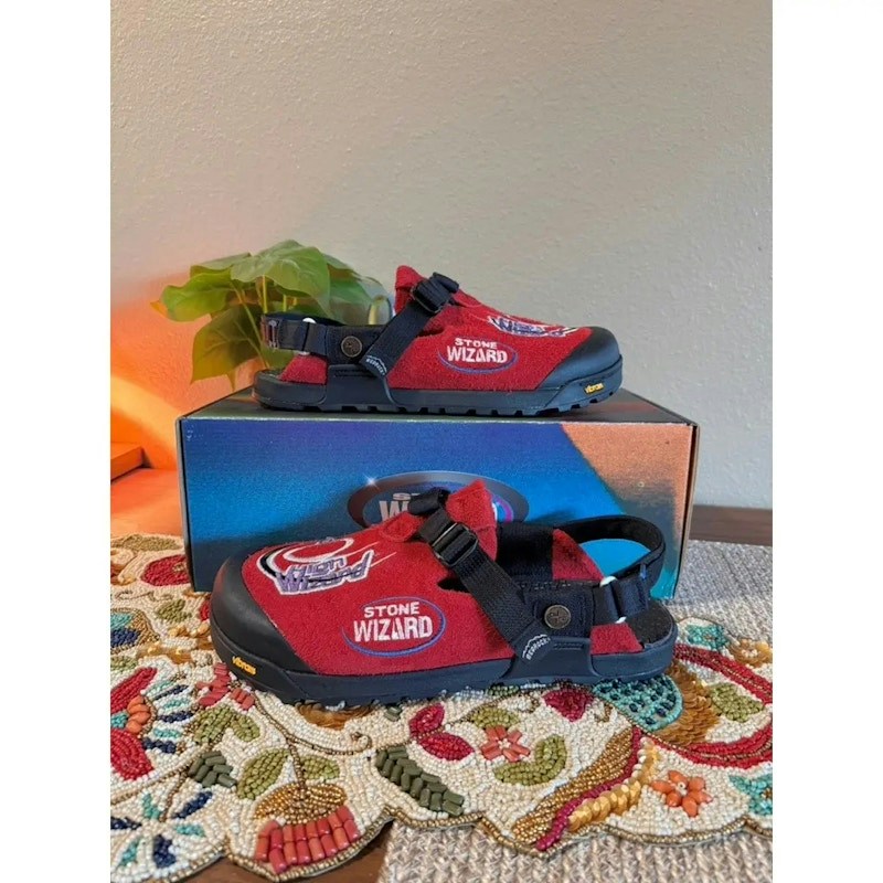 Bedrock Sandals Stone Wizard Clog Hidden Red