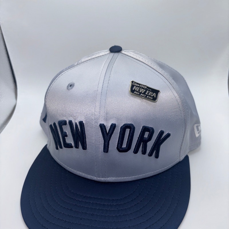 New Era New York Yankees 59Fifty Cap Silver Navy