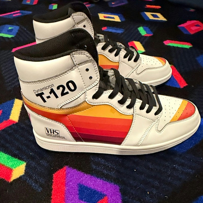 Newretro.Net 1981 VHS High Top Sneakers Dynamicron
