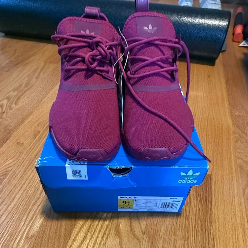 adidas NMD R1 W