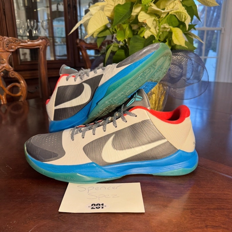 Nike Kobe 5 Inspector Gadget PE