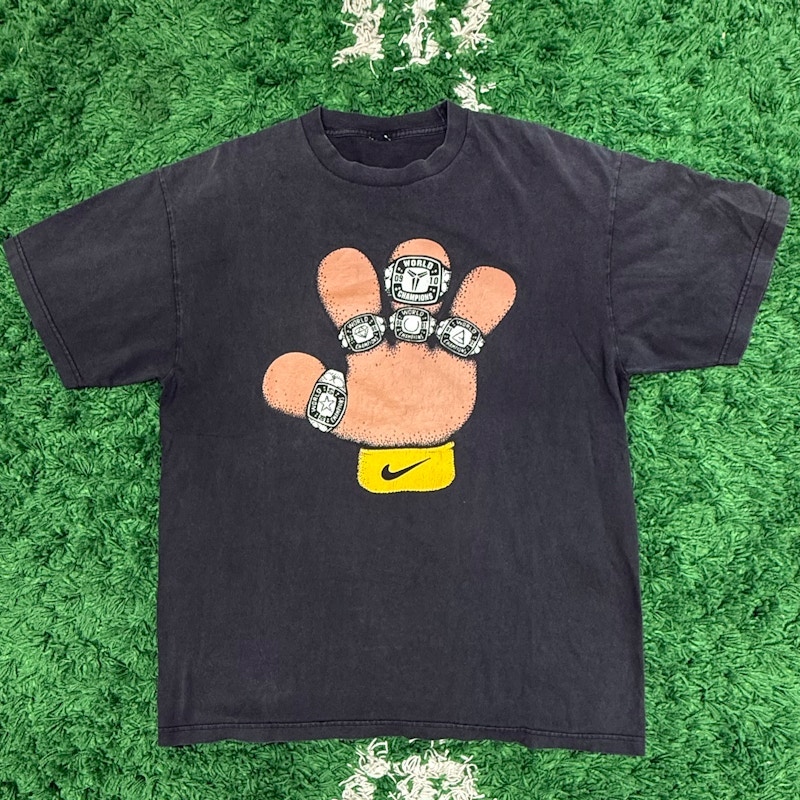 Vintage Kobe Bryant 5 Rings T-Shirt Black