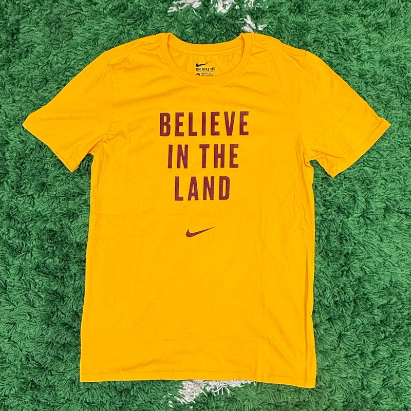 Nike Believe in the Land T-Shirt Gold