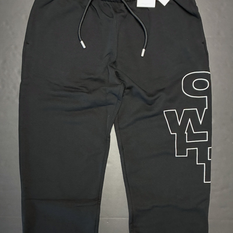 Off-White Outline Arrow Sweatpants Black