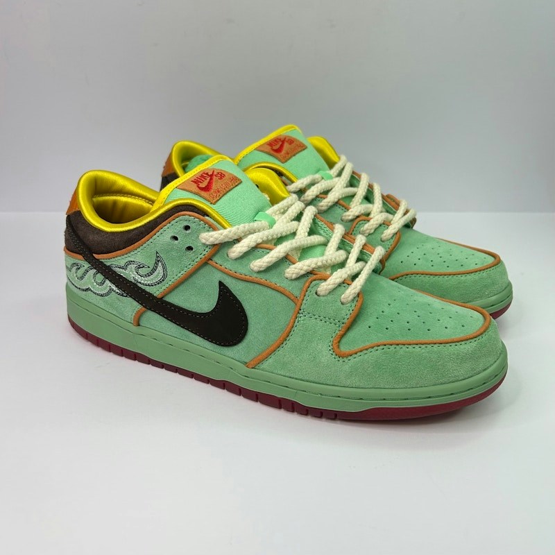 Nike SB Dunk Low Pro QS Tourmaline and Baroque Brown