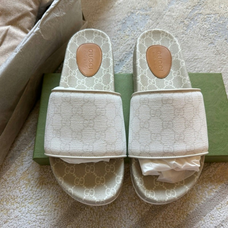 Gucci GG Supreme Sandal White Mystic White