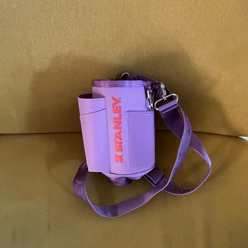 Stanley Quencher Bottle Pouch Lilac