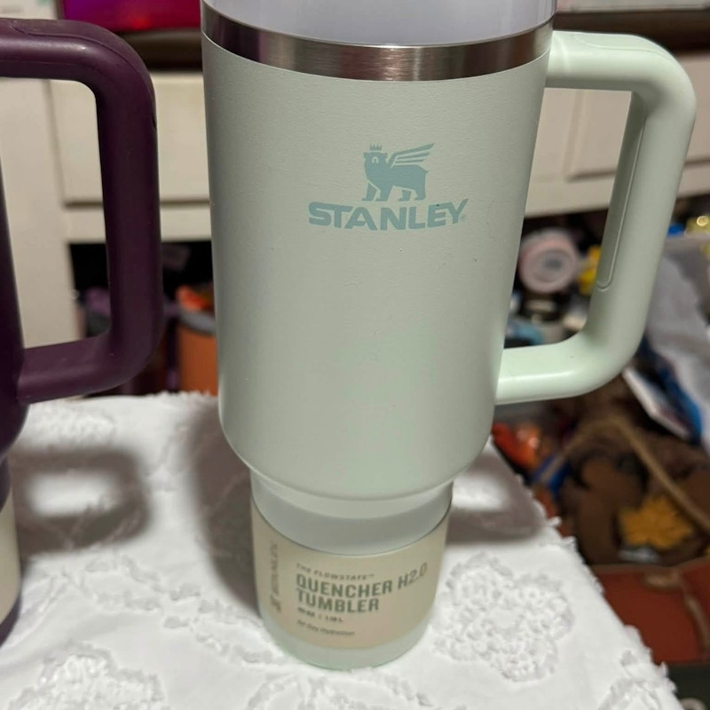 Stanley The FlowState Quencher H2.0 Tumbler Mint