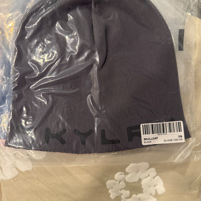 SKYLRK Coachella 20206 Skullcap Black