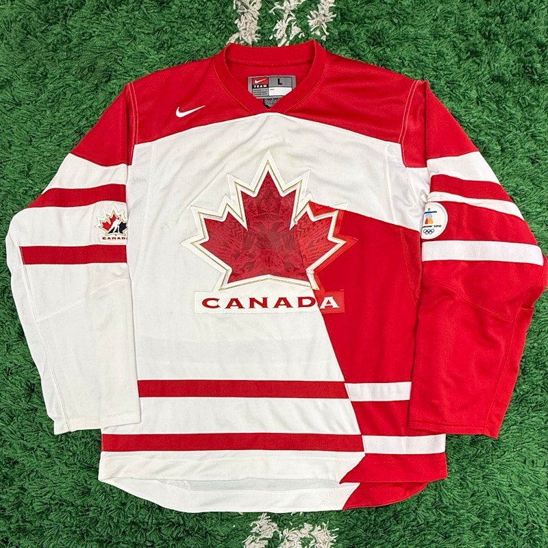 Nike Team Canada Hockey Jersey Red White