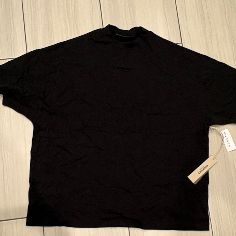 Fear of God Essentials T-Shirt Jet Black Small Logo