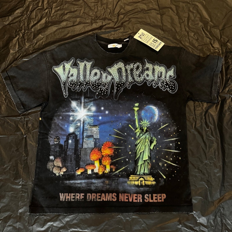 Valleys Dreams Statue of Liberty Graphic T-Shirt Black