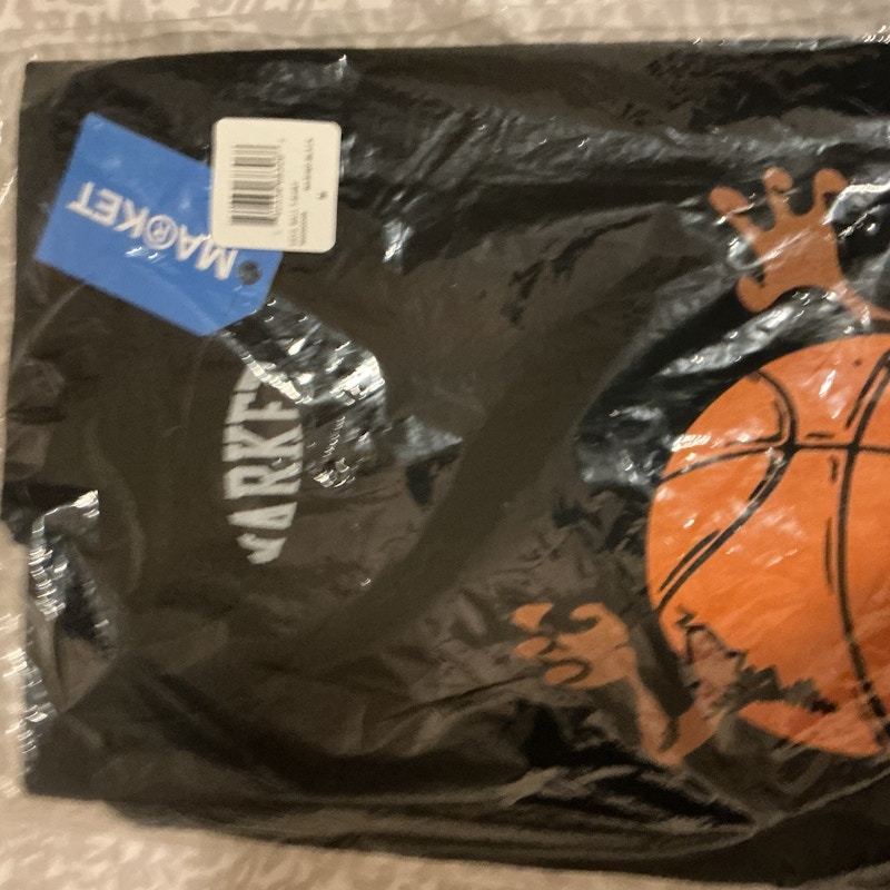 Market Basketball Graphic T-Shirt Black