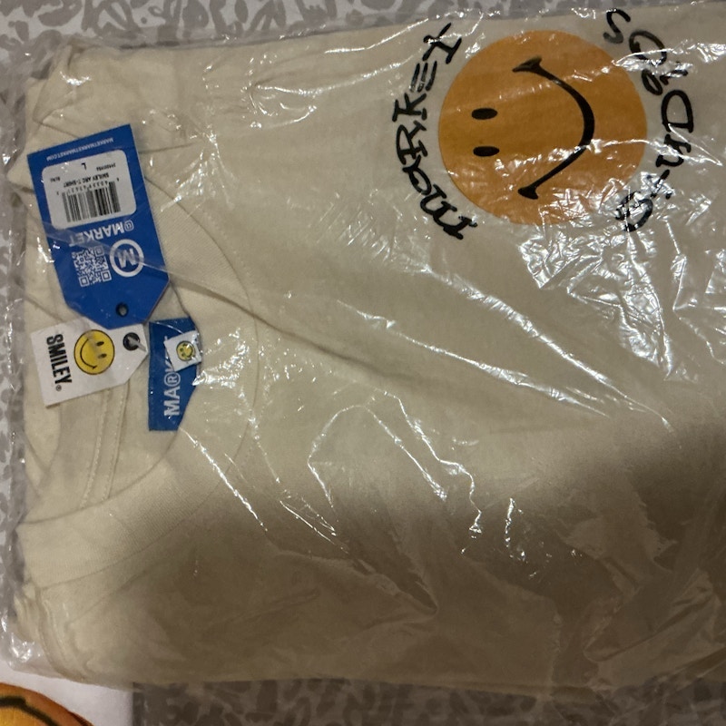 Market Smiley Arc T-Shirt