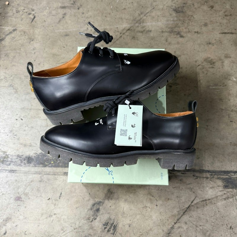 Off-White Derby Cross Black
