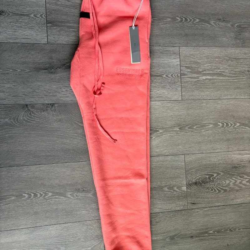 Fear of God Essentials Sweatpants Coral