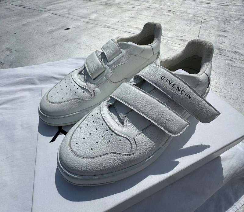 Givenchy Wing Low White