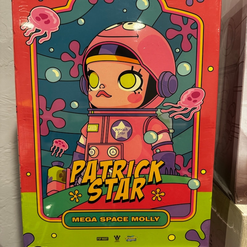Pop Mart Mega Space Molly Patrick Star