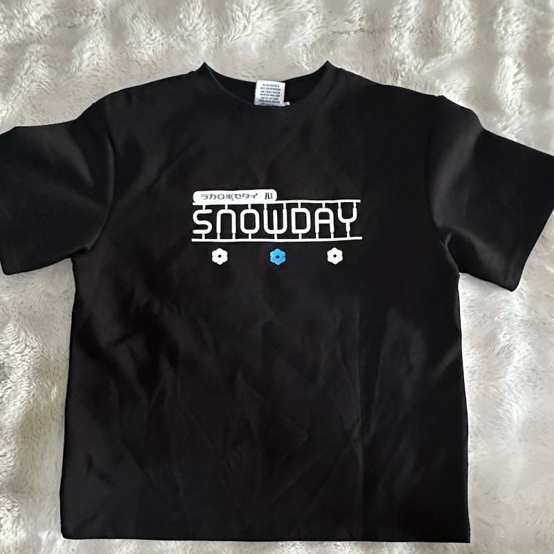 Snow Day Graphic T-Shirt Black