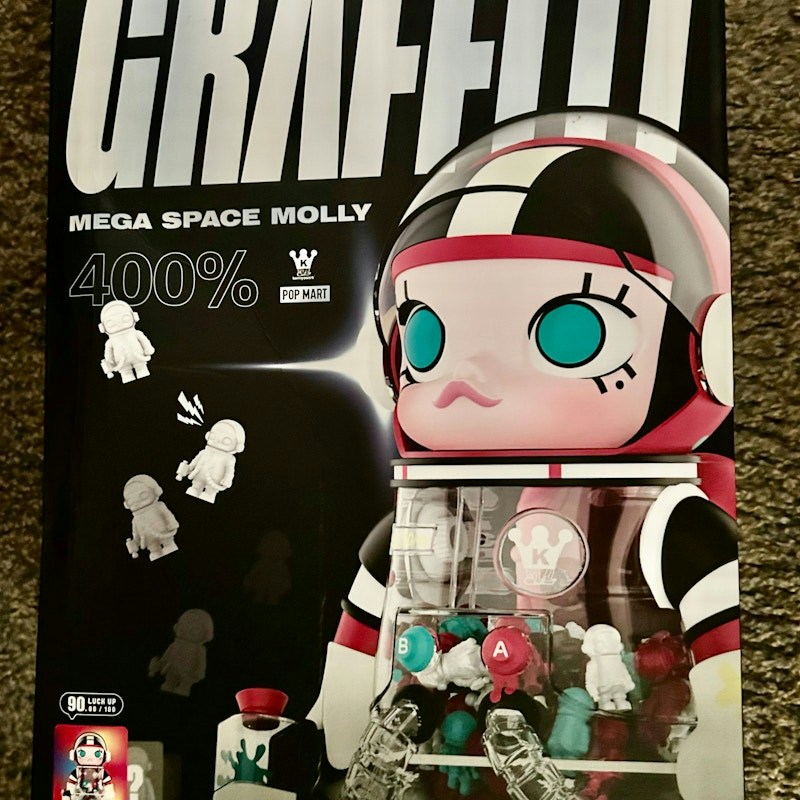 Pop Mart Mega Space Molly Graffiti 400%