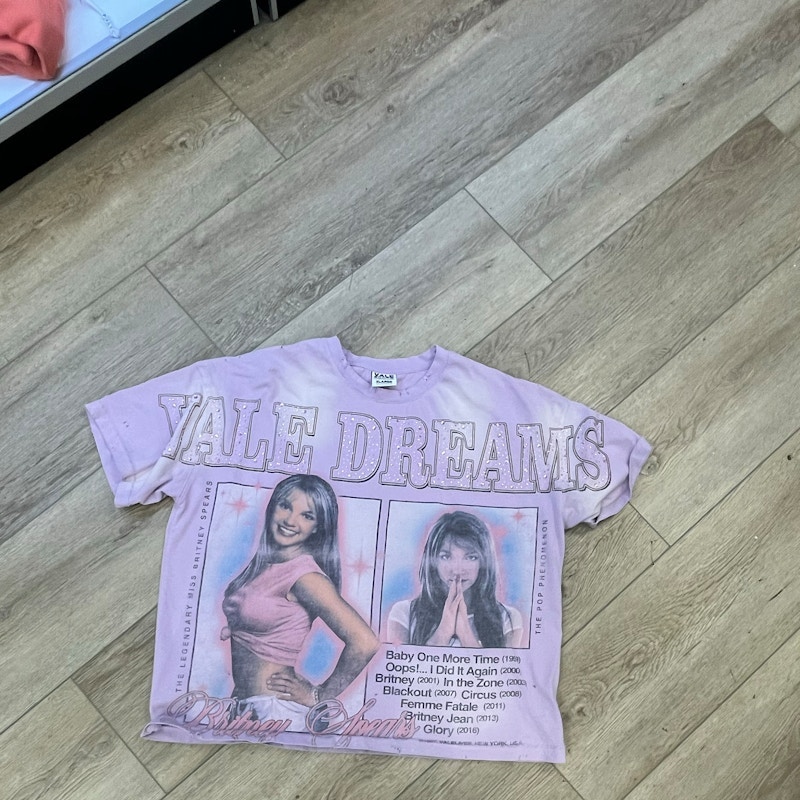 Vale USA Britney Spears Tour Graphic T-Shirt Purple