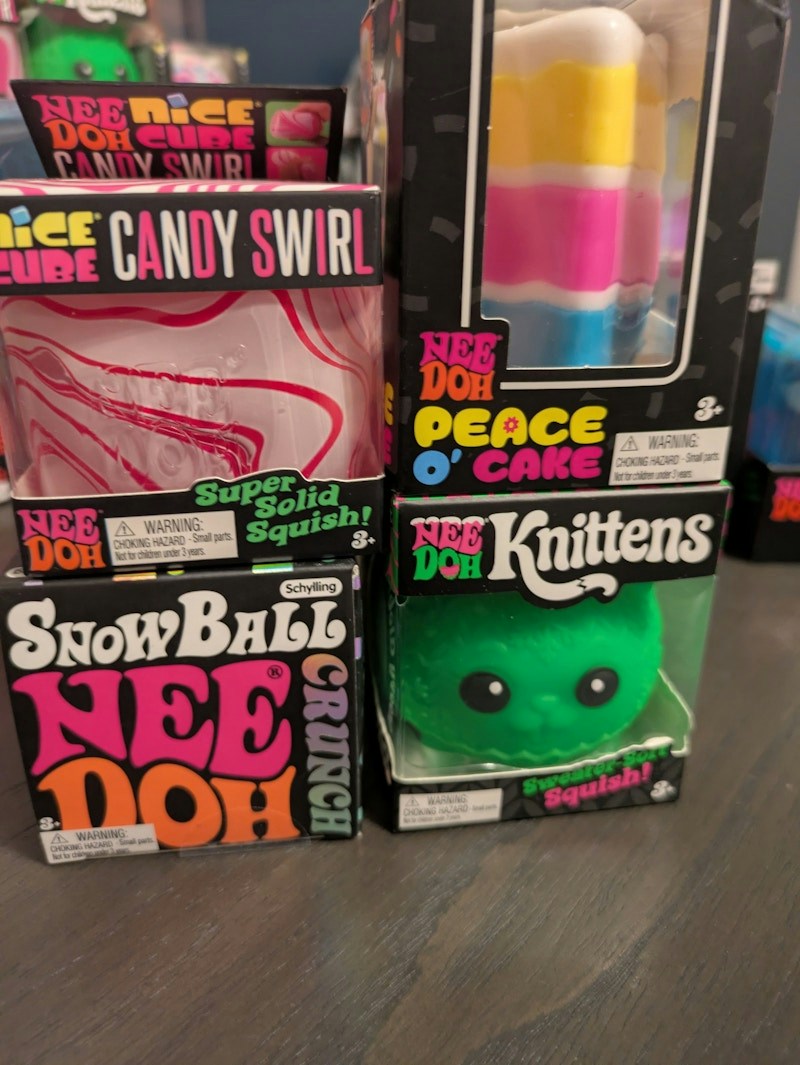 NeeDoh Cake, Snowball, Knittens & Candy Swirl