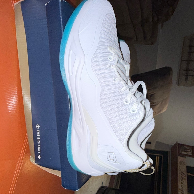 Q4 Sports EM55-IV White Ice