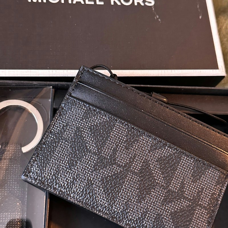 Michael Kors Gifting Card Wallet And Keychain Set Black