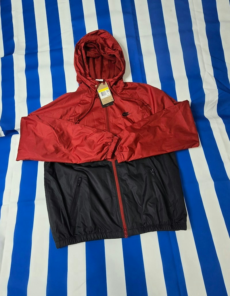 Nike Windrunner Men's Lined Full Zip Hooded Jacket