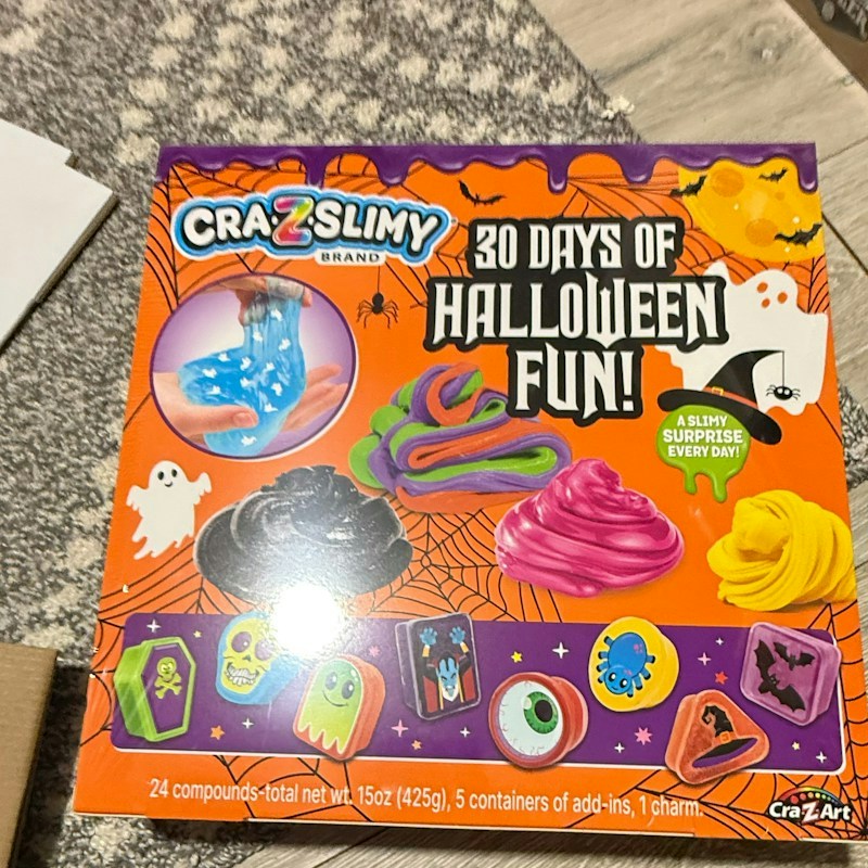 Cra-Z-Slimy 30 Days of Halloween Fun! Countdown Calendar